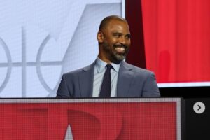 rockets troca escolha draft