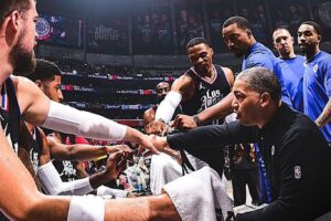 contrato Tyronn Lue Clippers