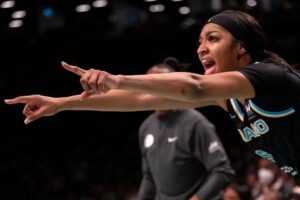 Chicago Sky Liberty WNBA