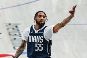 mavericks nba derrick jones