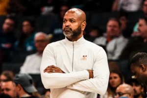 Pistons JB Bickerstaff técnico