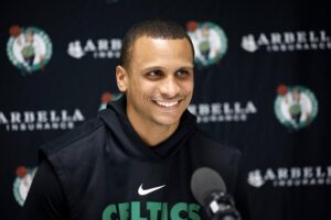 Derrick White Joe Mazzulla