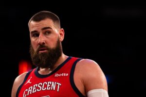 Warriors Lakers Jonas Valanciunas