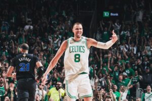 Brown Porzingis Celtics Mavericks