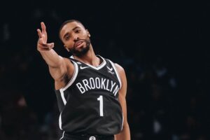 Knicks troca Mikal Bridges