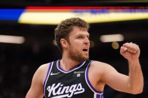 Kings MVP Raptors troca