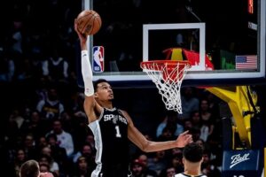 spurs victor wembanyama reforços