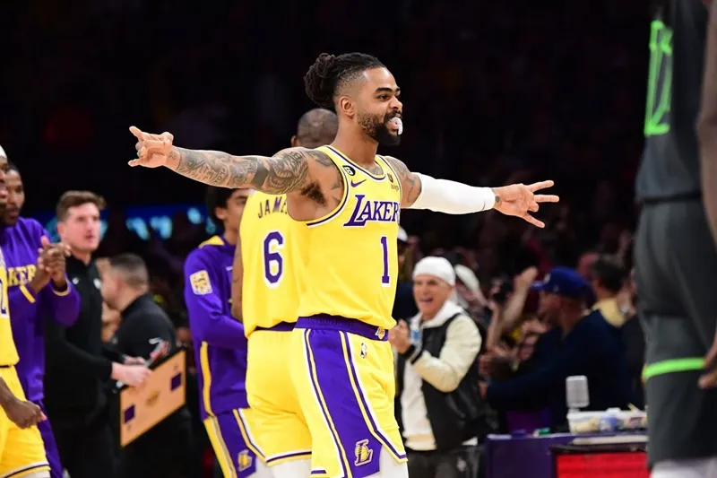 Lakers D'Angelo Russell troca