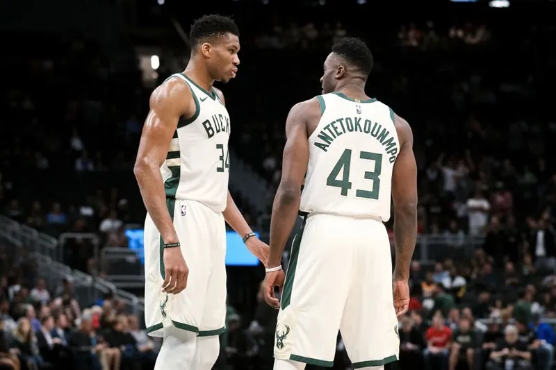 Giannis Antetokounmpo Thanasis Bucks