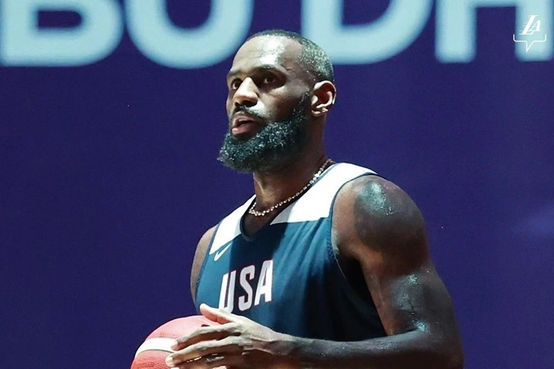 jogador lebron james nba