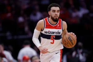 Tyus Jones Phoenix Suns