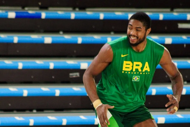 Bruno Caboclo busca NBA