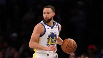 Stephen Curry recorde extensão Warriors