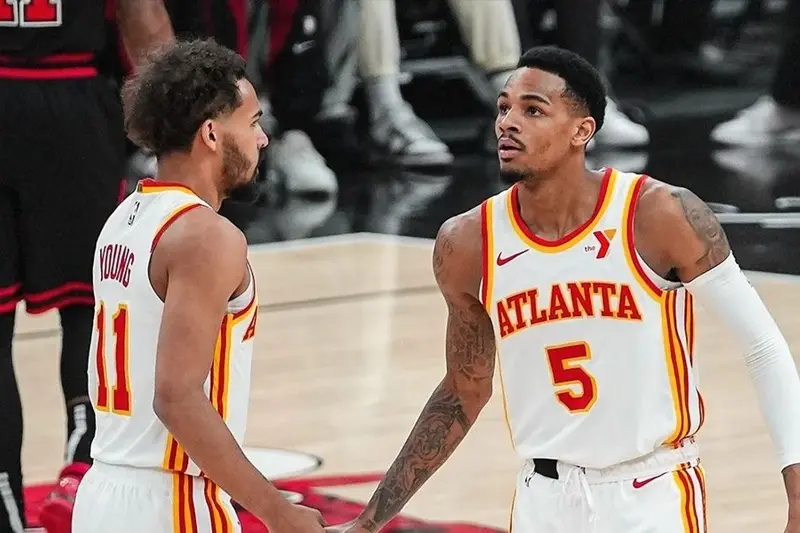 trae young dejounte murray hawks