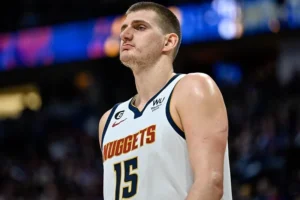 Nikola Jokic defesa Nuggets