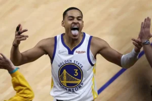 Jordan Poole jogador Warrior