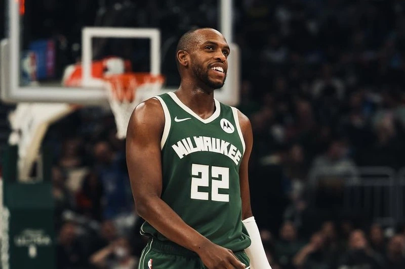 khris middleton bucks temporada