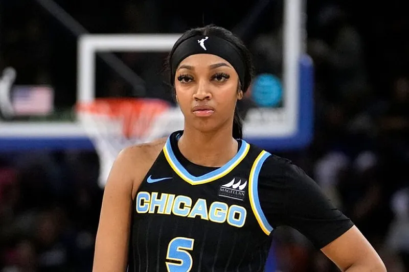 salário angel reese wnba