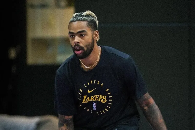 D'Angelo Russell técnico Lakers