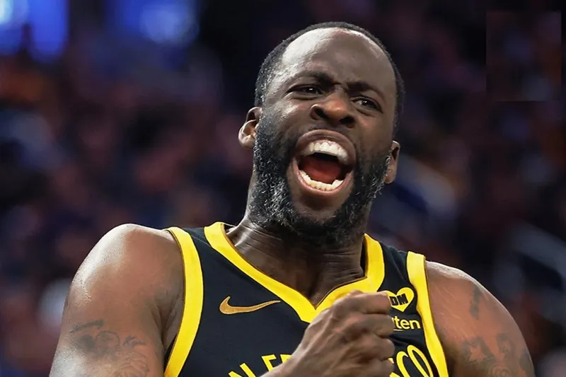 Draymond Green LeBron James