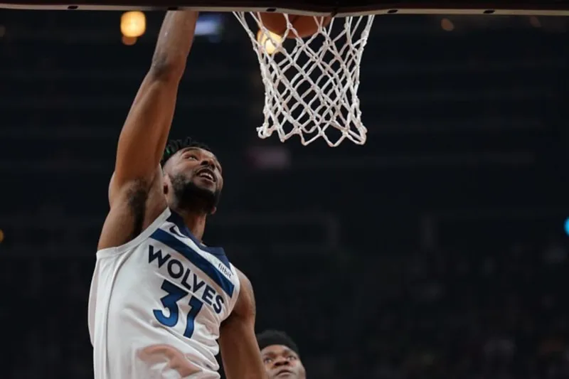 Timberwolves troca temporada NBA