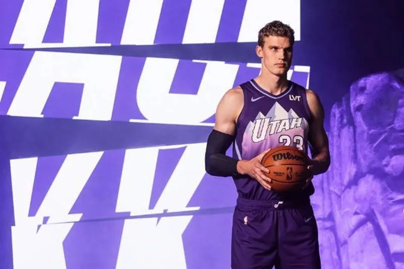 Lauri Markkanen Jazz Mavericks