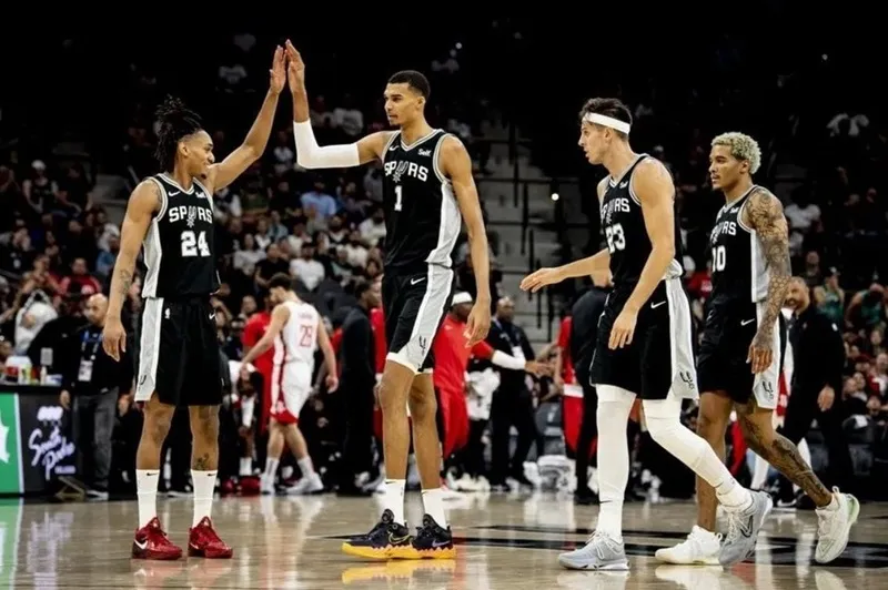 spurs trocas temporada nba