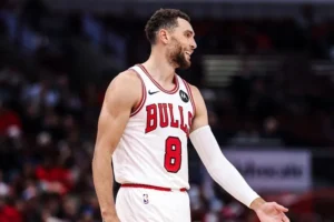 Zach LaVine troca Lakers