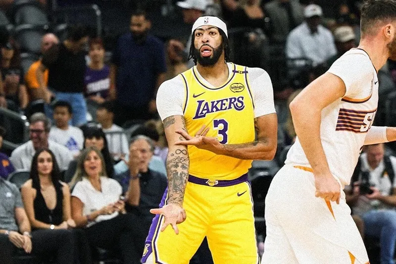 lakers pivôs trocas nba