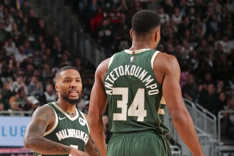 reforços Milwaukee Bucks trocas