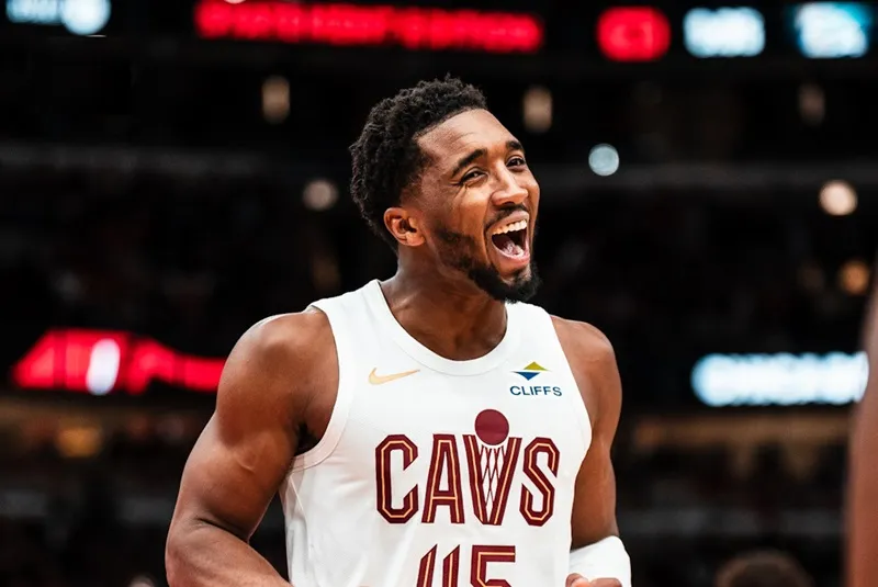 Donovan Mitchell Cavaliers Bulls