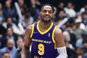 Bronny James elenco Lakers