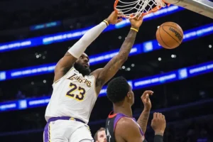 LeBron James Lakers Raptors