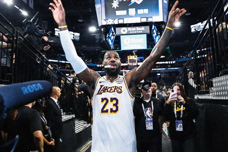 NBA LeBron James recorde