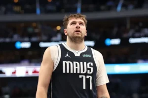 Luka Doncic lesão Mavericks