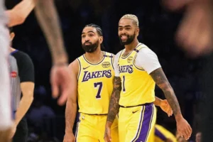 d'angelo russell reserva lakers