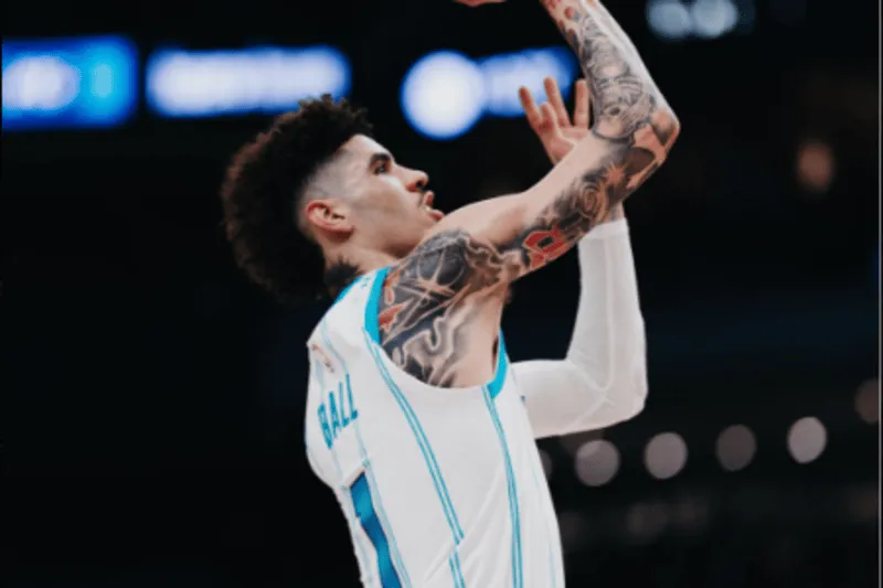 lamelo ball troca spurs