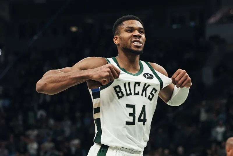 Brooklyn Nets Giannis Antetokounmpo