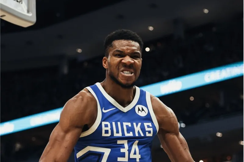 Bucks Wizards Giannis Antetokounmpo