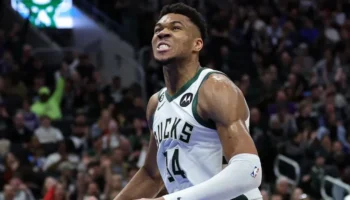 Giannis Antetokounmpo Bucks NBA