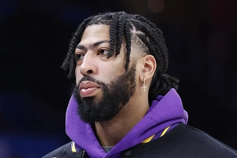 lakers pivô anthony davis