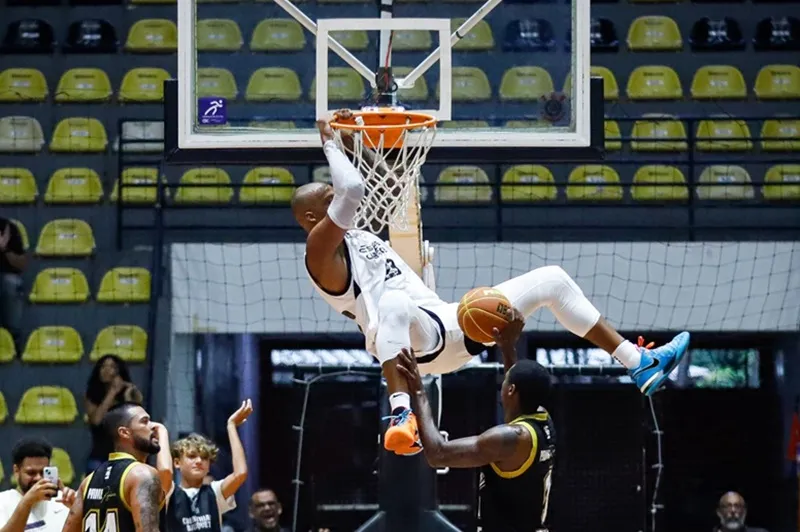 nbb pivô jogador corinthians