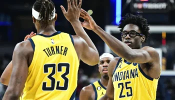 Agente livre Myles Turner