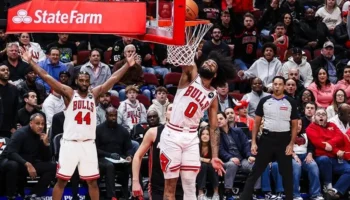Bulls troca Coby White