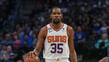 Deandre Ayton trocas Suns