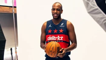 troca Bucks Khris Middleton