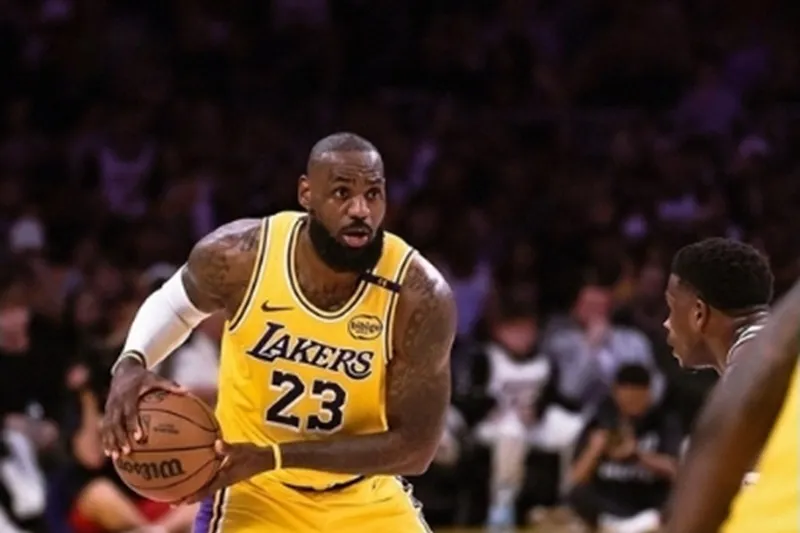 LeBron James Lakers Timberwolves