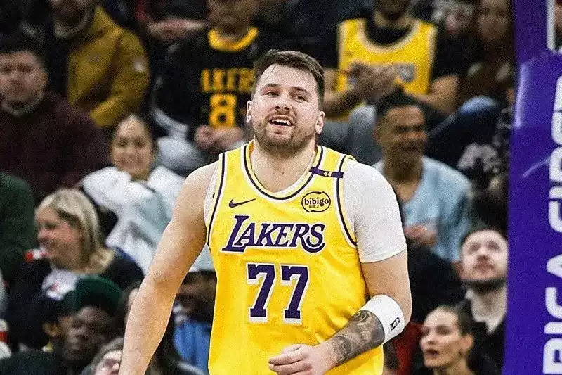 lakers troca luka doncic