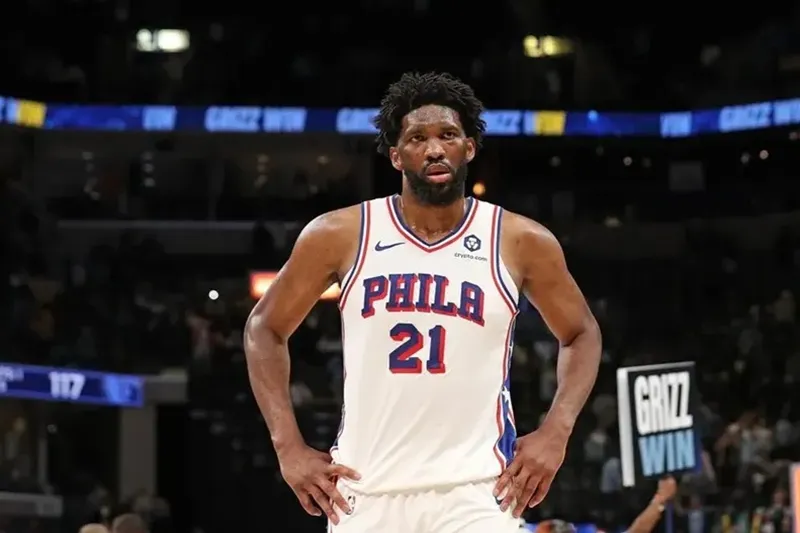 NBA lesão Joel Embiid