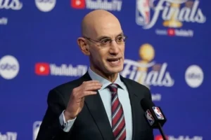 Adam Silver Mark Cuban